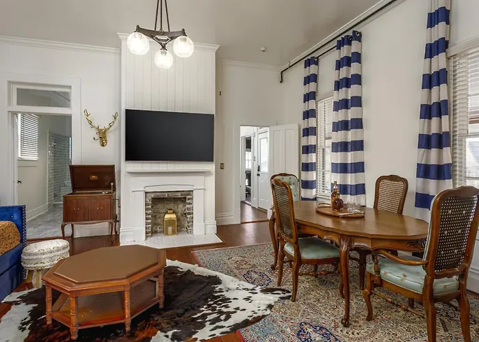 Bed & Breakfast Celestine Pensacola