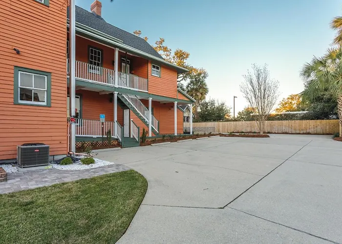 Bed & Breakfast Celestine Pensacola