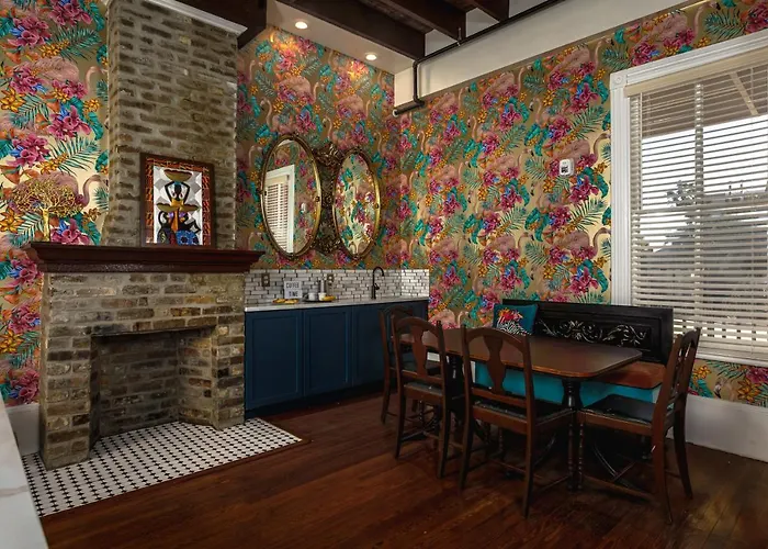 Celestine Bed & Breakfast 3*